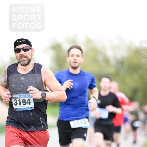 07.04.2024 - 43. Internationalen Wilhelmsburger Insellauf Dr. Thomas Lammeyer http://msf.ph/oto/6038262 07.04.2024 10:26:34 Laufen 3194, 3112, 0 meine-sportfotos.de