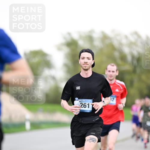 07.04.2024 - 43. Internationalen Wilhelmsburger Insellauf Dr. Thomas Lammeyer http://msf.ph/oto/6038271 07.04.2024 10:26:35 Laufen 261 meine-sportfotos.de