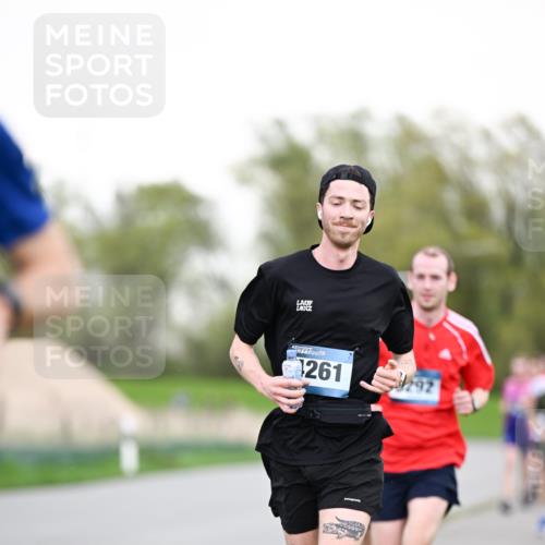 07.04.2024 - 43. Internationalen Wilhelmsburger Insellauf Dr. Thomas Lammeyer http://msf.ph/oto/6038272 07.04.2024 10:26:36 Laufen 1261, 4, 292 meine-sportfotos.de