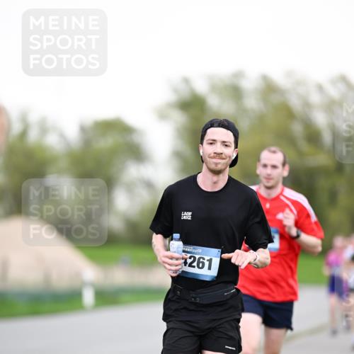 07.04.2024 - 43. Internationalen Wilhelmsburger Insellauf Dr. Thomas Lammeyer http://msf.ph/oto/6038273 07.04.2024 10:26:36 Laufen 261 meine-sportfotos.de