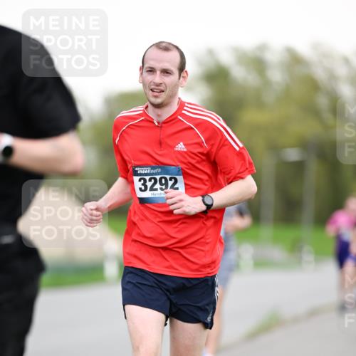 07.04.2024 - 43. Internationalen Wilhelmsburger Insellauf Dr. Thomas Lammeyer http://msf.ph/oto/6038280 07.04.2024 10:26:37 Laufen 3292 meine-sportfotos.de