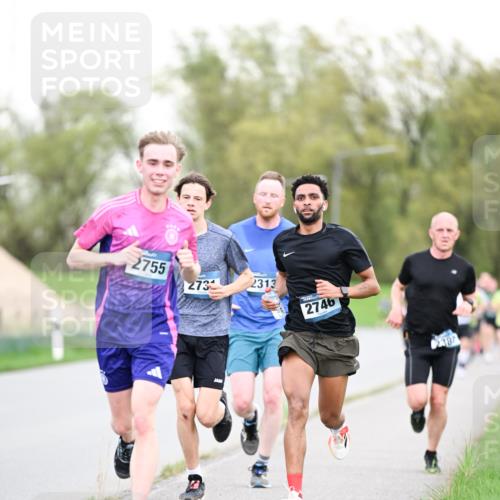07.04.2024 - 43. Internationalen Wilhelmsburger Insellauf Dr. Thomas Lammeyer http://msf.ph/oto/6038313 07.04.2024 10:26:45 Laufen 2755, 2731, 2313, 2746, 2387 meine-sportfotos.de