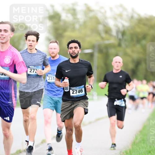 07.04.2024 - 43. Internationalen Wilhelmsburger Insellauf Dr. Thomas Lammeyer http://msf.ph/oto/6038318 07.04.2024 10:26:46 Laufen 272, 231, 2746 meine-sportfotos.de