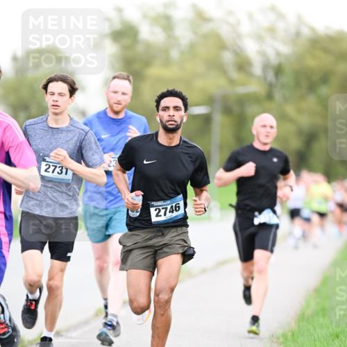 07.04.2024 - 43. Internationalen Wilhelmsburger Insellauf Dr. Thomas Lammeyer http://msf.ph/oto/6038320 07.04.2024 10:26:46 Laufen 2731, 2746 meine-sportfotos.de