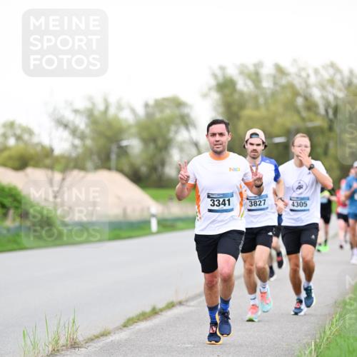 07.04.2024 - 43. Internationalen Wilhelmsburger Insellauf Dr. Thomas Lammeyer http://msf.ph/oto/6038447 07.04.2024 10:27:18 Laufen 3341, 3827, 4305 meine-sportfotos.de