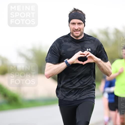 07.04.2024 - 43. Internationalen Wilhelmsburger Insellauf Dr. Thomas Lammeyer http://msf.ph/oto/6038520 07.04.2024 10:27:46 Laufen  meine-sportfotos.de