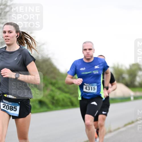 07.04.2024 - 43. Internationalen Wilhelmsburger Insellauf Dr. Thomas Lammeyer http://msf.ph/oto/6038546 07.04.2024 10:27:53 Laufen 7, 2085, 4315 meine-sportfotos.de