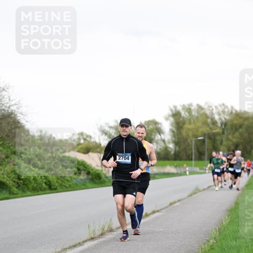 07.04.2024 - 43. Internationalen Wilhelmsburger Insellauf Dr. Thomas Lammeyer http://msf.ph/oto/6038558 07.04.2024 10:27:55 Laufen 2704 meine-sportfotos.de