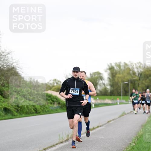 07.04.2024 - 43. Internationalen Wilhelmsburger Insellauf Dr. Thomas Lammeyer http://msf.ph/oto/6038560 07.04.2024 10:27:56 Laufen 2704 meine-sportfotos.de