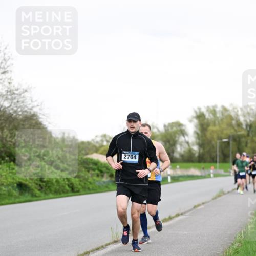 07.04.2024 - 43. Internationalen Wilhelmsburger Insellauf Dr. Thomas Lammeyer http://msf.ph/oto/6038561 07.04.2024 10:27:56 Laufen 2704 meine-sportfotos.de