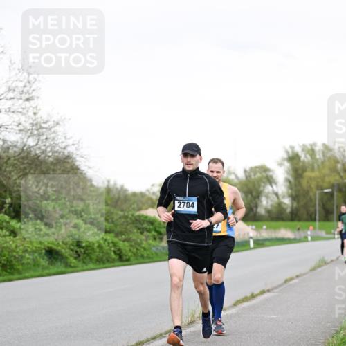 07.04.2024 - 43. Internationalen Wilhelmsburger Insellauf Dr. Thomas Lammeyer http://msf.ph/oto/6038562 07.04.2024 10:27:56 Laufen 2704 meine-sportfotos.de