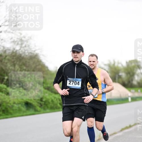 07.04.2024 - 43. Internationalen Wilhelmsburger Insellauf Dr. Thomas Lammeyer http://msf.ph/oto/6038565 07.04.2024 10:27:56 Laufen 2704 meine-sportfotos.de