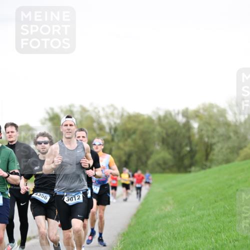07.04.2024 - 43. Internationalen Wilhelmsburger Insellauf Dr. Thomas Lammeyer http://msf.ph/oto/6038571 07.04.2024 10:28:03 Laufen 4356, 3012 meine-sportfotos.de