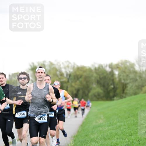 07.04.2024 - 43. Internationalen Wilhelmsburger Insellauf Dr. Thomas Lammeyer http://msf.ph/oto/6038573 07.04.2024 10:28:04 Laufen 11, 4356, 3012, 05 meine-sportfotos.de