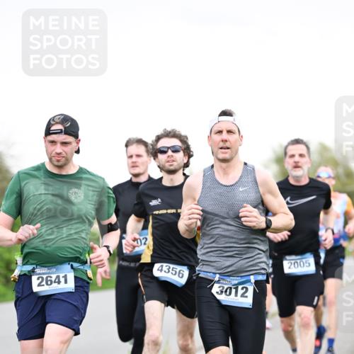 07.04.2024 - 43. Internationalen Wilhelmsburger Insellauf Dr. Thomas Lammeyer http://msf.ph/oto/6038578 07.04.2024 10:28:05 Laufen 2641, 02, 4356, 3012, 2005 meine-sportfotos.de