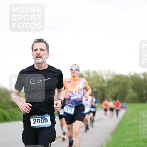 07.04.2024 - 43. Internationalen Wilhelmsburger Insellauf Dr. Thomas Lammeyer http://msf.ph/oto/6038584 07.04.2024 10:28:06 Laufen 2005, 3171 meine-sportfotos.de