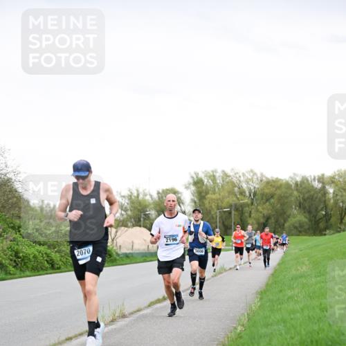 07.04.2024 - 43. Internationalen Wilhelmsburger Insellauf Dr. Thomas Lammeyer http://msf.ph/oto/6038595 07.04.2024 10:28:08 Laufen 2070, 2196, 3608 meine-sportfotos.de