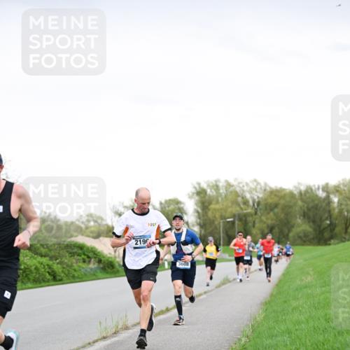 07.04.2024 - 43. Internationalen Wilhelmsburger Insellauf Dr. Thomas Lammeyer http://msf.ph/oto/6038601 07.04.2024 10:28:09 Laufen 219, 3608 meine-sportfotos.de