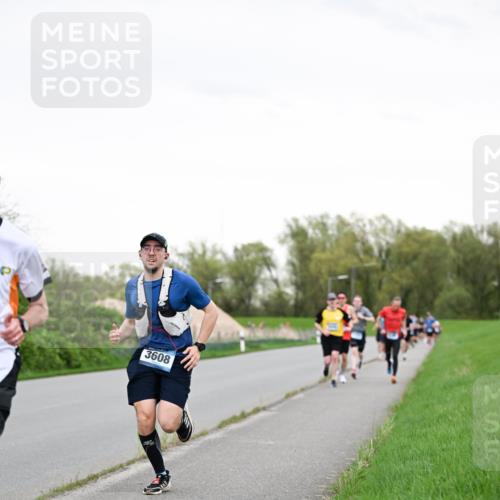 07.04.2024 - 43. Internationalen Wilhelmsburger Insellauf Dr. Thomas Lammeyer http://msf.ph/oto/6038605 07.04.2024 10:28:11 Laufen 3608 meine-sportfotos.de