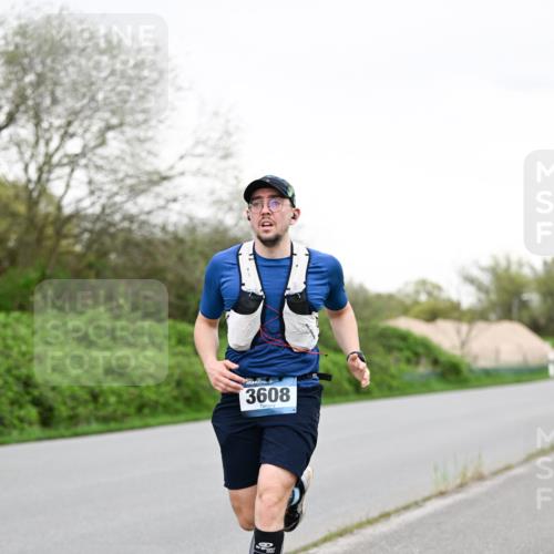 07.04.2024 - 43. Internationalen Wilhelmsburger Insellauf Dr. Thomas Lammeyer http://msf.ph/oto/6038613 07.04.2024 10:28:12 Laufen 3608 meine-sportfotos.de