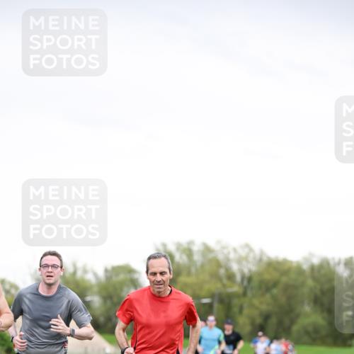 07.04.2024 - 43. Internationalen Wilhelmsburger Insellauf Dr. Thomas Lammeyer http://msf.ph/oto/6038619 07.04.2024 10:28:17 Laufen 2103, 2790 meine-sportfotos.de