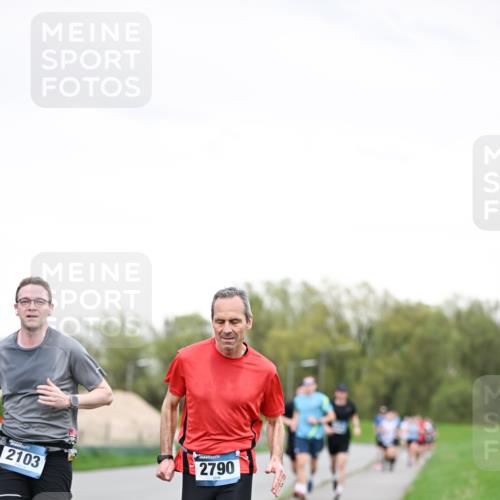 07.04.2024 - 43. Internationalen Wilhelmsburger Insellauf Dr. Thomas Lammeyer http://msf.ph/oto/6038621 07.04.2024 10:28:18 Laufen 2103, 2790 meine-sportfotos.de
