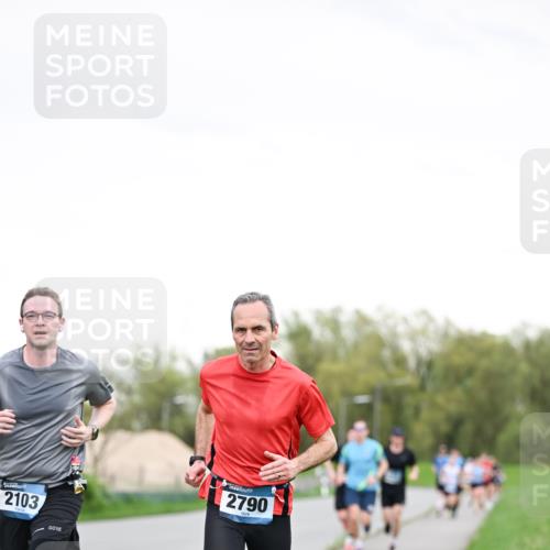 07.04.2024 - 43. Internationalen Wilhelmsburger Insellauf Dr. Thomas Lammeyer http://msf.ph/oto/6038622 07.04.2024 10:28:18 Laufen 2103, 2790 meine-sportfotos.de
