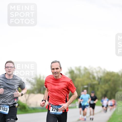 07.04.2024 - 43. Internationalen Wilhelmsburger Insellauf Dr. Thomas Lammeyer http://msf.ph/oto/6038623 07.04.2024 10:28:18 Laufen 2103, 279 meine-sportfotos.de