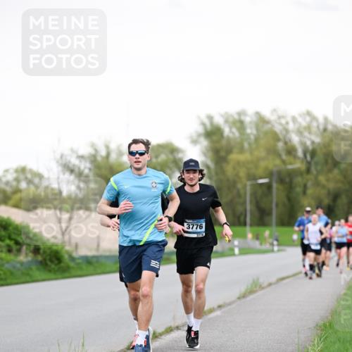 07.04.2024 - 43. Internationalen Wilhelmsburger Insellauf Dr. Thomas Lammeyer http://msf.ph/oto/6038633 07.04.2024 10:28:23 Laufen 3776, 3776 meine-sportfotos.de