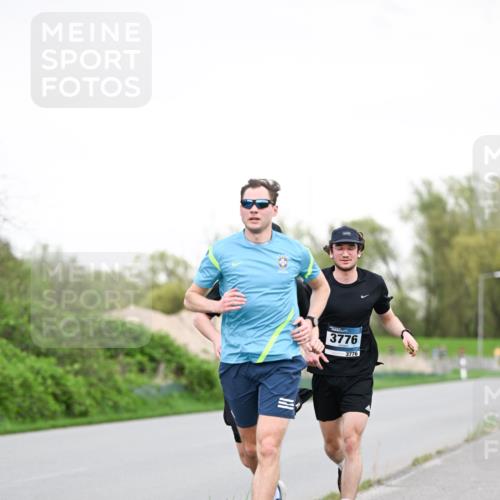 07.04.2024 - 43. Internationalen Wilhelmsburger Insellauf Dr. Thomas Lammeyer http://msf.ph/oto/6038637 07.04.2024 10:28:24 Laufen 3776, 3776 meine-sportfotos.de