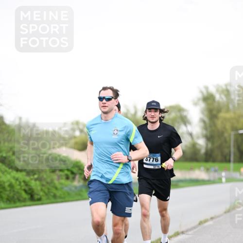 07.04.2024 - 43. Internationalen Wilhelmsburger Insellauf Dr. Thomas Lammeyer http://msf.ph/oto/6038639 07.04.2024 10:28:24 Laufen 3776, 3776 meine-sportfotos.de