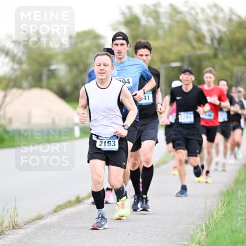 07.04.2024 - 43. Internationalen Wilhelmsburger Insellauf Dr. Thomas Lammeyer http://msf.ph/oto/6038647 07.04.2024 10:28:33 Laufen 94, 41, 2193 meine-sportfotos.de
