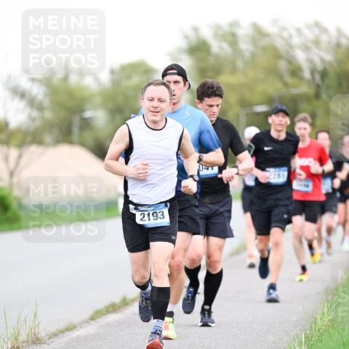 07.04.2024 - 43. Internationalen Wilhelmsburger Insellauf Dr. Thomas Lammeyer http://msf.ph/oto/6038649 07.04.2024 10:28:33 Laufen 2193 meine-sportfotos.de