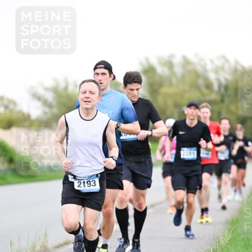 07.04.2024 - 43. Internationalen Wilhelmsburger Insellauf Dr. Thomas Lammeyer http://msf.ph/oto/6038655 07.04.2024 10:28:34 Laufen 20, 2193 meine-sportfotos.de