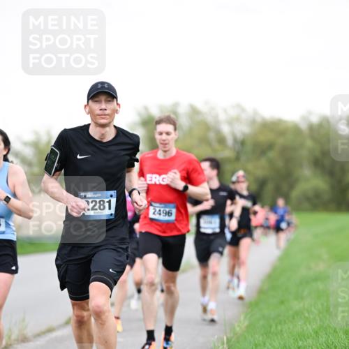 07.04.2024 - 43. Internationalen Wilhelmsburger Insellauf Dr. Thomas Lammeyer http://msf.ph/oto/6038672 07.04.2024 10:28:36 Laufen 281, 2496 meine-sportfotos.de