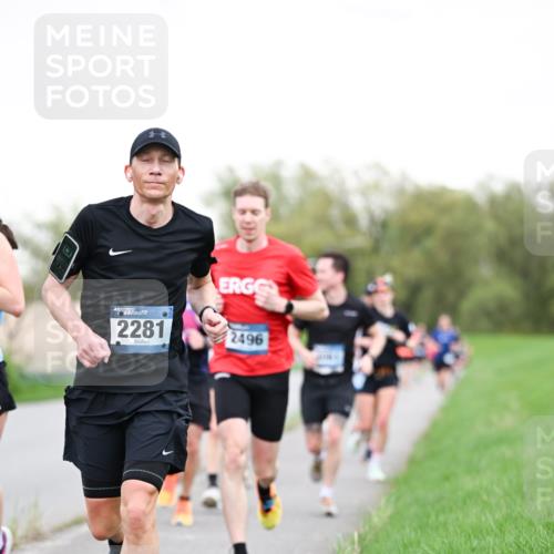 07.04.2024 - 43. Internationalen Wilhelmsburger Insellauf Dr. Thomas Lammeyer http://msf.ph/oto/6038673 07.04.2024 10:28:37 Laufen 2281, 2496 meine-sportfotos.de