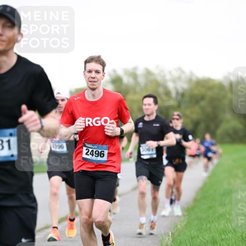 07.04.2024 - 43. Internationalen Wilhelmsburger Insellauf Dr. Thomas Lammeyer http://msf.ph/oto/6038678 07.04.2024 10:28:37 Laufen 31, 396, 2496, 306 meine-sportfotos.de