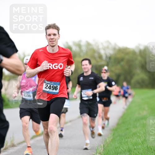 07.04.2024 - 43. Internationalen Wilhelmsburger Insellauf Dr. Thomas Lammeyer http://msf.ph/oto/6038679 07.04.2024 10:28:38 Laufen 4396, 2496 meine-sportfotos.de