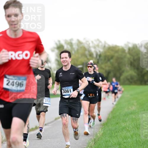 07.04.2024 - 43. Internationalen Wilhelmsburger Insellauf Dr. Thomas Lammeyer http://msf.ph/oto/6038682 07.04.2024 10:28:38 Laufen 2496, 372, 3061, 30 meine-sportfotos.de
