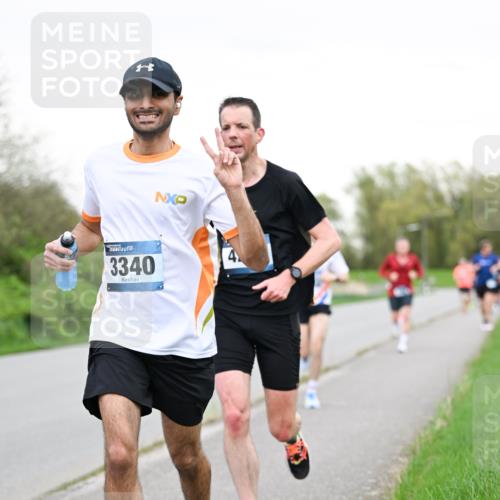 07.04.2024 - 43. Internationalen Wilhelmsburger Insellauf Dr. Thomas Lammeyer http://msf.ph/oto/6038704 07.04.2024 10:28:43 Laufen 3340 meine-sportfotos.de