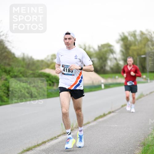 07.04.2024 - 43. Internationalen Wilhelmsburger Insellauf Dr. Thomas Lammeyer http://msf.ph/oto/6038709 07.04.2024 10:28:44 Laufen 4185 meine-sportfotos.de