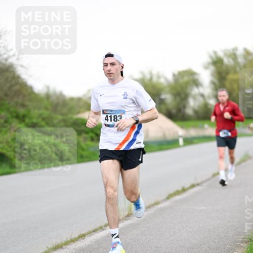 07.04.2024 - 43. Internationalen Wilhelmsburger Insellauf Dr. Thomas Lammeyer http://msf.ph/oto/6038710 07.04.2024 10:28:44 Laufen 4183 meine-sportfotos.de