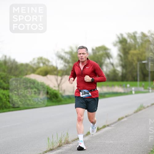 07.04.2024 - 43. Internationalen Wilhelmsburger Insellauf Dr. Thomas Lammeyer http://msf.ph/oto/6038720 07.04.2024 10:28:46 Laufen 3838 meine-sportfotos.de