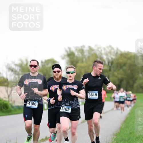 07.04.2024 - 43. Internationalen Wilhelmsburger Insellauf Dr. Thomas Lammeyer http://msf.ph/oto/6038749 07.04.2024 10:28:58 Laufen 4186, 2102, 3619 meine-sportfotos.de