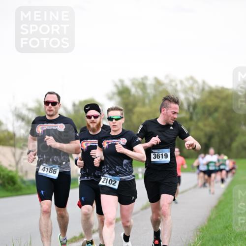 07.04.2024 - 43. Internationalen Wilhelmsburger Insellauf Dr. Thomas Lammeyer http://msf.ph/oto/6038750 07.04.2024 10:28:59 Laufen 4186, 2102, 3619 meine-sportfotos.de
