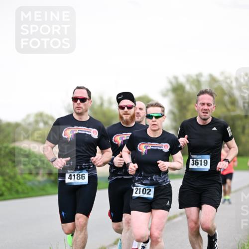 07.04.2024 - 43. Internationalen Wilhelmsburger Insellauf Dr. Thomas Lammeyer http://msf.ph/oto/6038753 07.04.2024 10:28:59 Laufen 28, 4186, 2102, 3619 meine-sportfotos.de