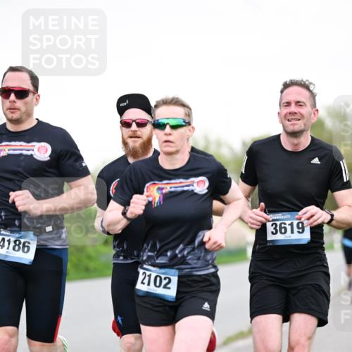 07.04.2024 - 43. Internationalen Wilhelmsburger Insellauf Dr. Thomas Lammeyer http://msf.ph/oto/6038761 07.04.2024 10:29:00 Laufen 4186, 2102, 3619 meine-sportfotos.de