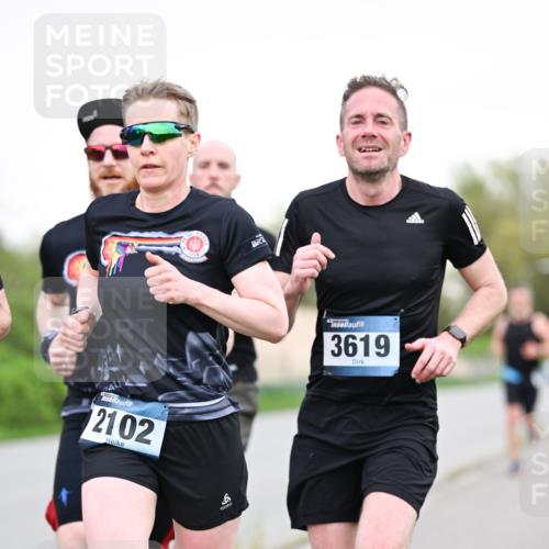 07.04.2024 - 43. Internationalen Wilhelmsburger Insellauf Dr. Thomas Lammeyer http://msf.ph/oto/6038764 07.04.2024 10:29:01 Laufen 2102, 1910, 3619 meine-sportfotos.de