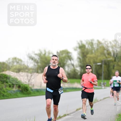 07.04.2024 - 43. Internationalen Wilhelmsburger Insellauf Dr. Thomas Lammeyer http://msf.ph/oto/6038770 07.04.2024 10:29:04 Laufen 379 meine-sportfotos.de
