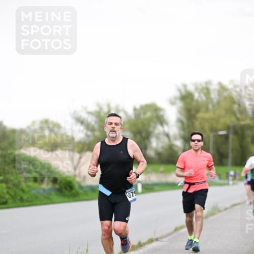 07.04.2024 - 43. Internationalen Wilhelmsburger Insellauf Dr. Thomas Lammeyer http://msf.ph/oto/6038772 07.04.2024 10:29:04 Laufen 379 meine-sportfotos.de